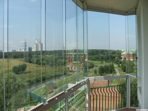 Панорамное остекление балконов