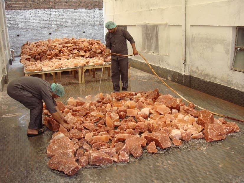 Himalayan Salt washing